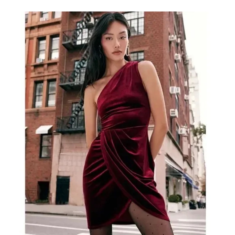 Lulus Size S Elegant One-Shoulder Burgundy Dress